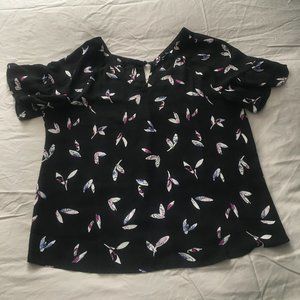 Reitmans Short Sleeve Blouse with Flutter Sleeves and Tie Back, Black Size L